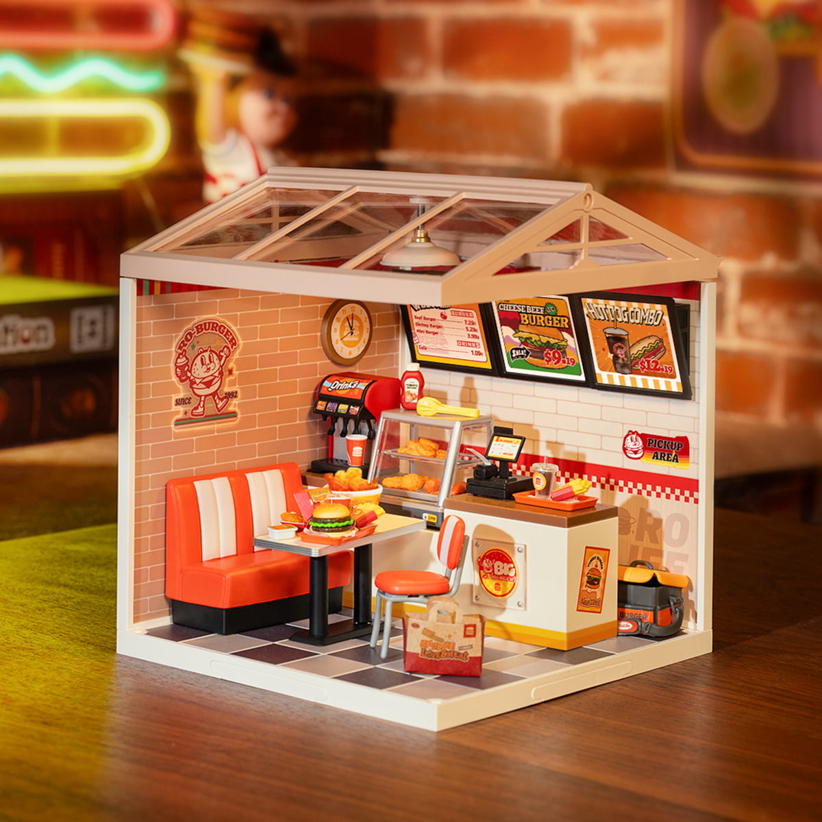 Rolife Yum Yum Burgers DIY Miniature House DW010