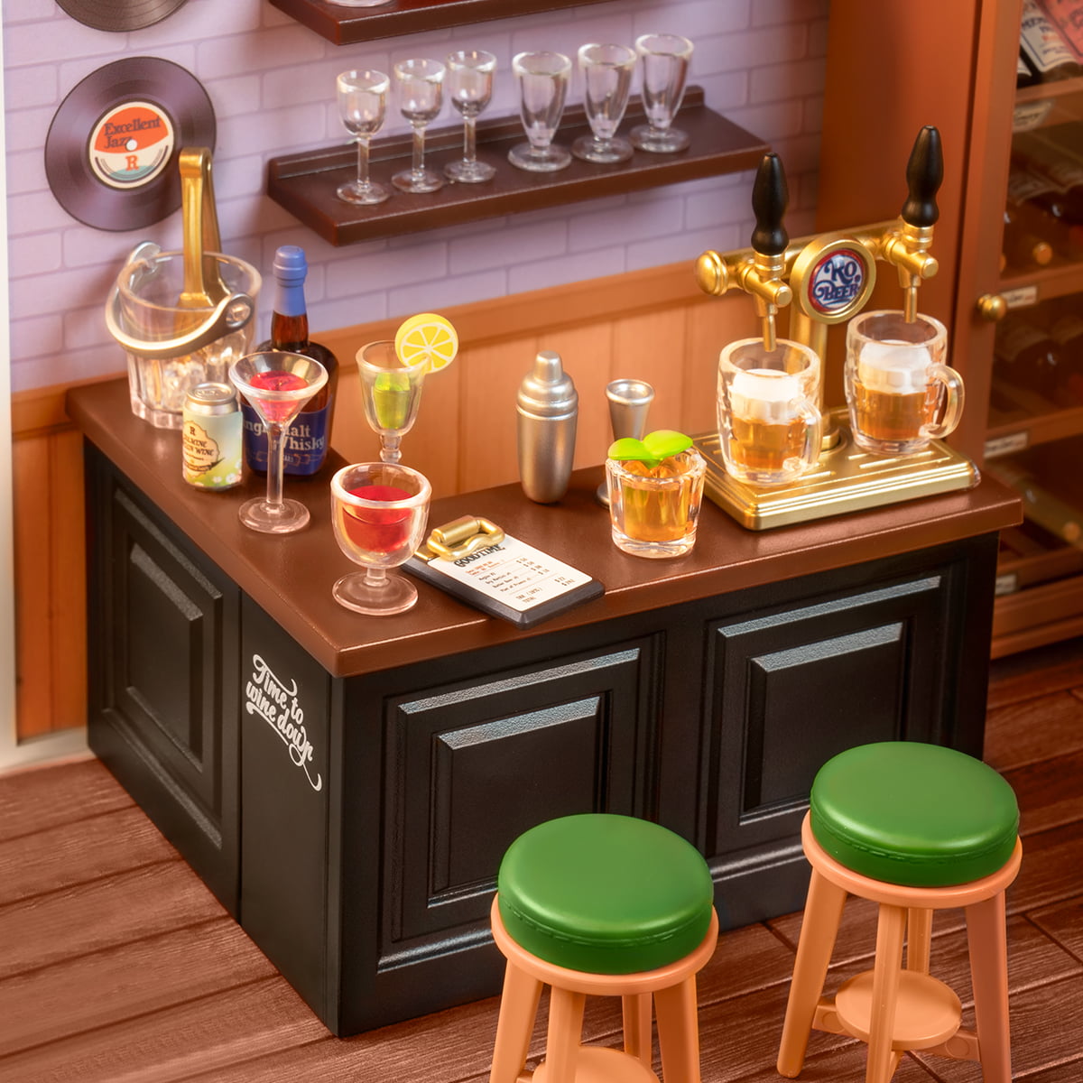 Maison miniature en plastique à monter soi-même Rolife Leisurely Cheers Bar DW012 