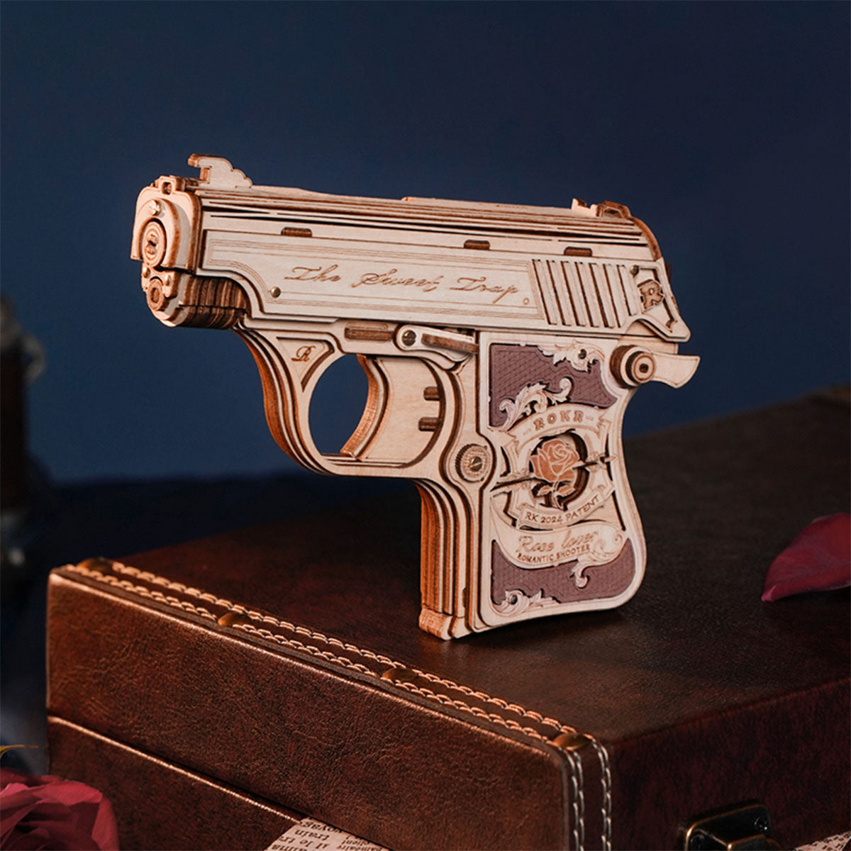 Mini pistolet ROKR en bois, puzzle 3D LQ502 