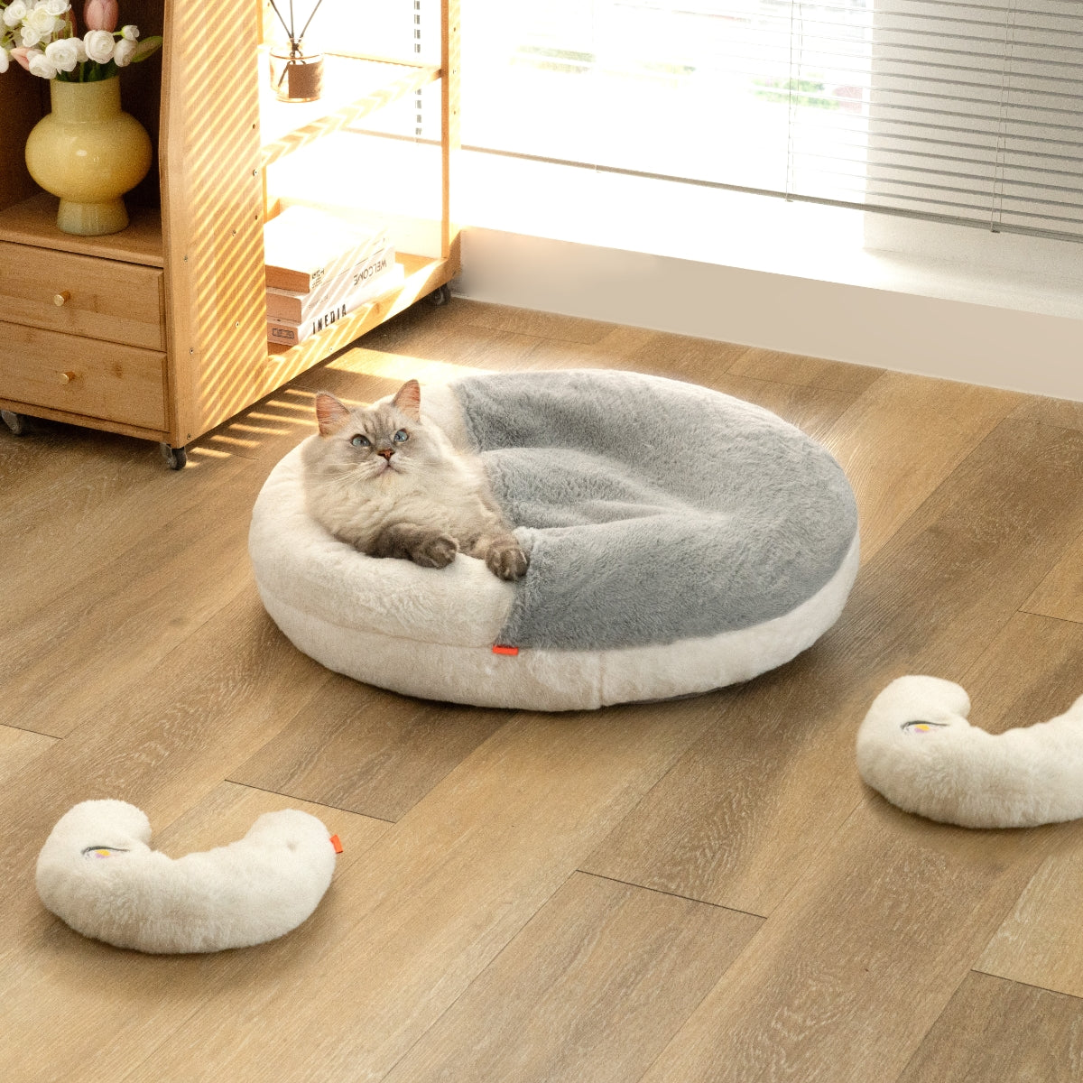 Donut Pet Bed with Hooded Blanket