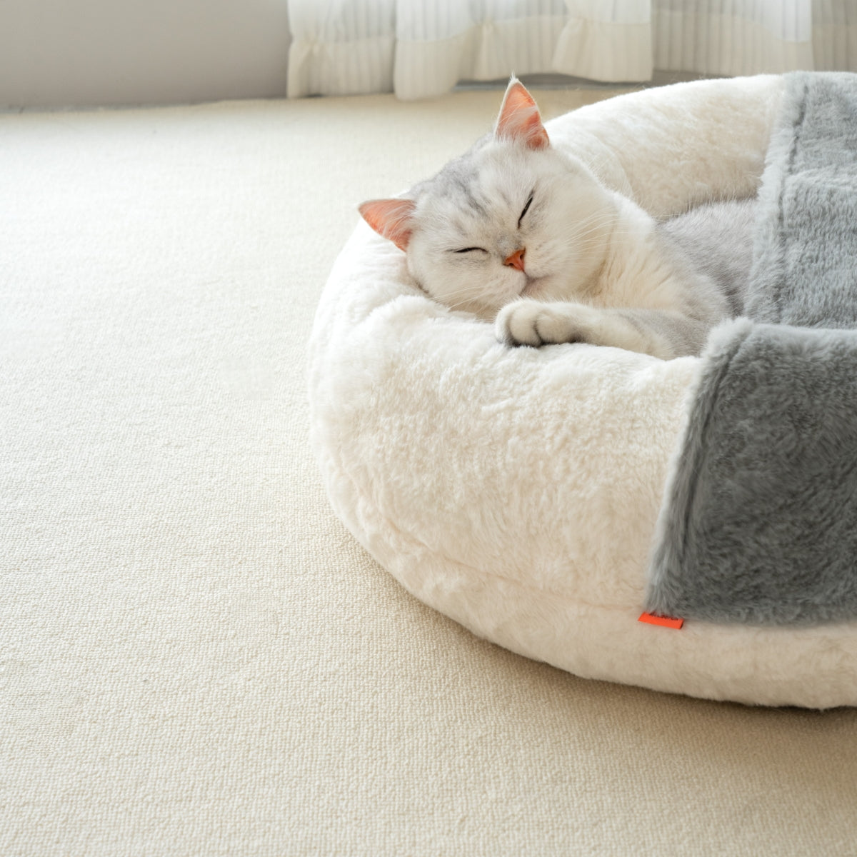 Donut Pet Bed with Hooded Blanket