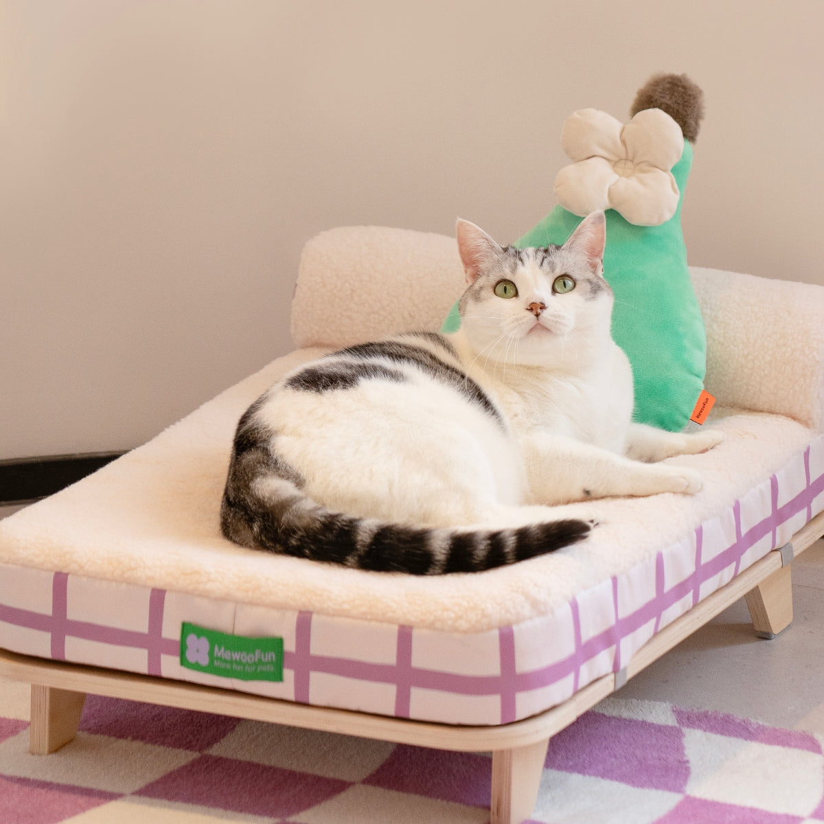 2-in-1 Elevated Cat Bed