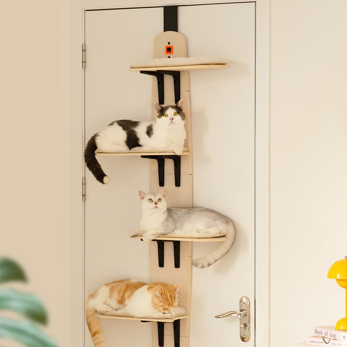 Sherman Cat Shelf Premium