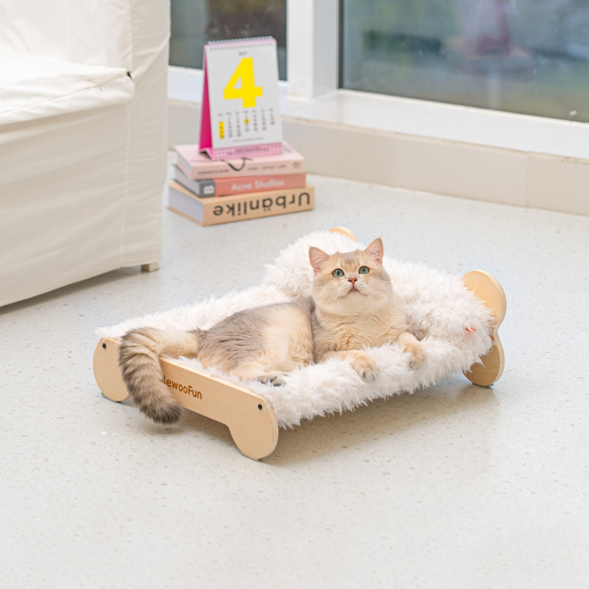 Bone Calming Wooden Cat & Dog Bed