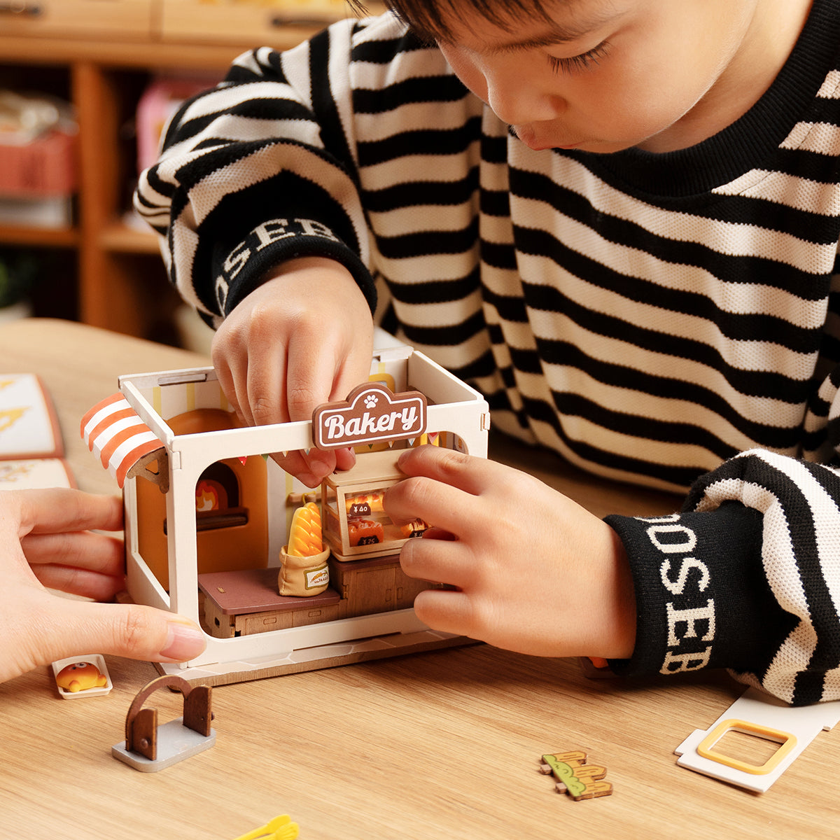 Rolife Food Box Shop DIY Miniature House Kit