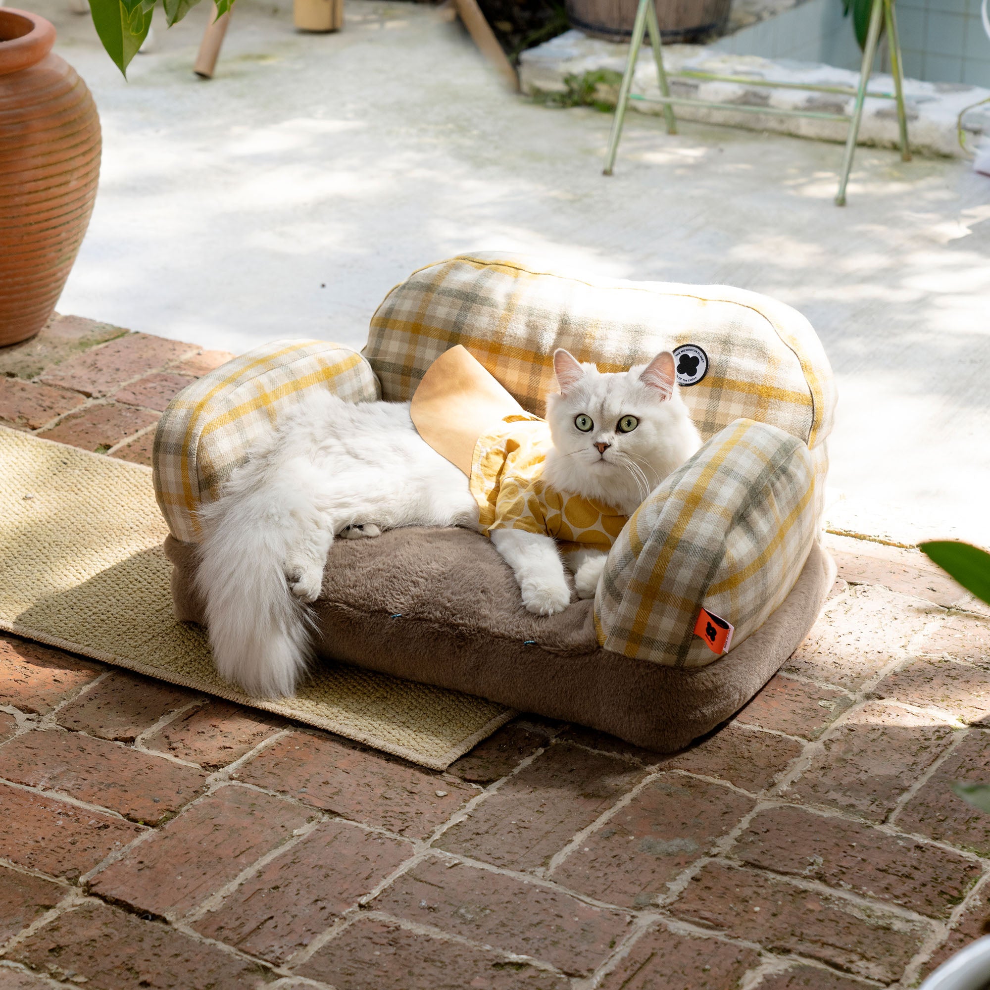 Retro Style Washable Cat Sofa